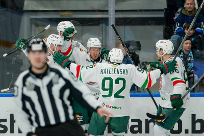 Провал Квартальнова на глазах Лукашенко: &laquo;Ак Барс&raquo; забрал первый матч у &laquo;Динамо&raquo; в Минске