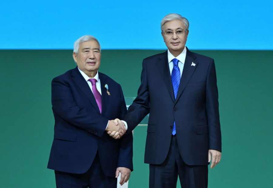 Звание "Қазақстанның Еңбек Ері" присвоено лидеру агрокомплекса в Акмолинской области