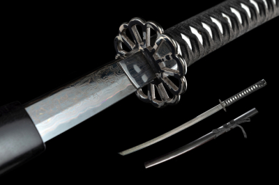 Самурайский меч Масимова продали на аукционе в Астане
