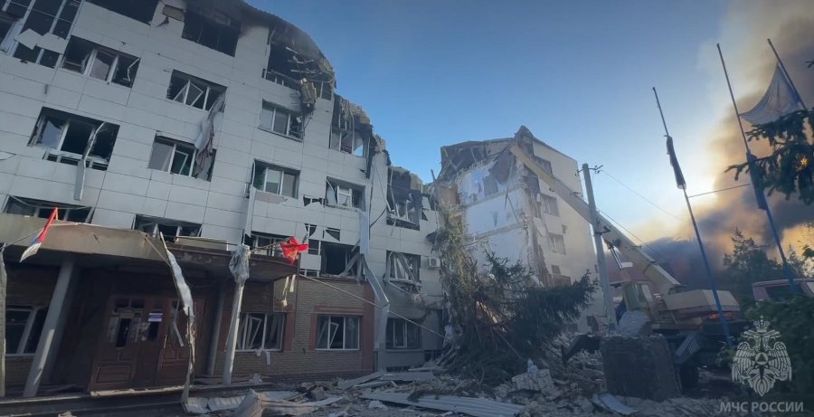 При атаке ВСУ по общежитию колледжа в ЛНР пострадали 35 человек