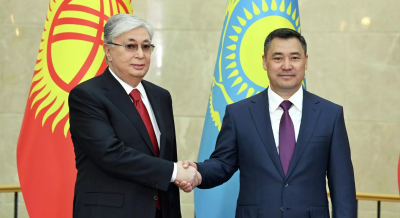 Токаев отметил важность личного вклада Жапарова в отношения двух стран