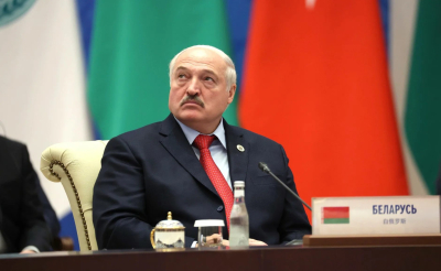 Лукашенко назвал сильную армию условием подлинного суверенитета