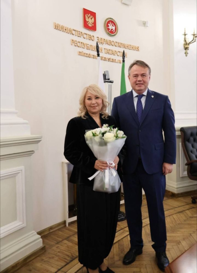 Врач челнинского онкодиспансера получила звание &laquo;Заслуженный врач Татарстана&raquo;