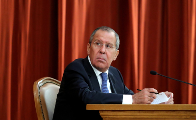 Лавров назвал навязчивыми попытки евротройки влезть в переговоры по Украине