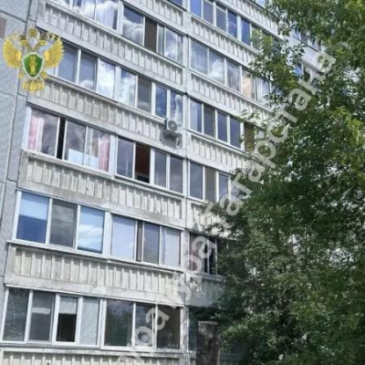 10-летняя девочка погибла, выпав с 9-го этажа в Челнах