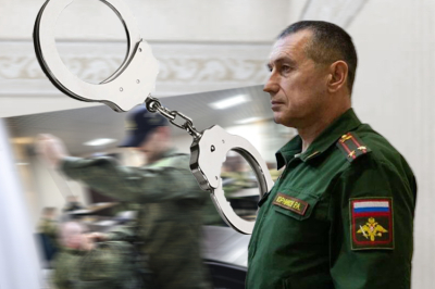 Суд отправил военкома Альметьевска под домашний арест