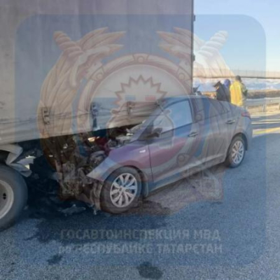 В Татарстане насмерть разбились четыре человека в жутком ДТП с грузовиком (ФОТО)