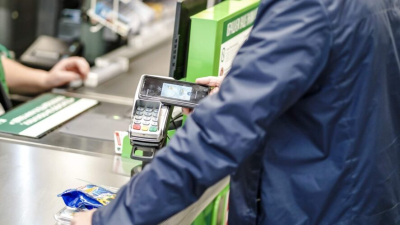 &laquo;Улучшение увидим только к середине года&raquo;: потребительские кредиты в Татарстане продолжают падать 21/03/2026 &ndash; Статьи Выдача кредитных карт в Татарстане в феврале упала на 5,7% &mdash; НБКИ