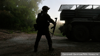 Зеленский заявил о подготовке Белоруссией дорог и артиллерии у границы