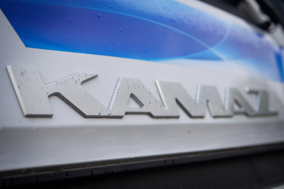 Путин: &laquo;Несмотря на&nbsp;сложности, КАМАЗ твердо стоит на&nbsp;ногах и&nbsp;развивается&raquo;