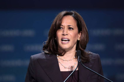 Харрис обвинила Трампа в разрушении союзов с дружественными странами