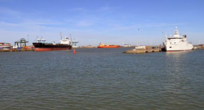 The Telegraph: Российский фрегат провел нефтяные танкеры через Ла-Манш