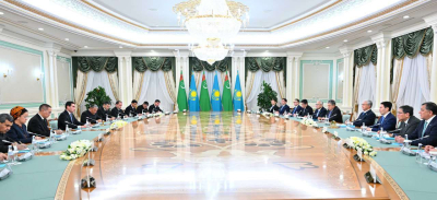 Токаев и Бердымухамедов обсудили приоритетные направления сотрудничества