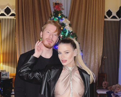 Никита Пресняков вышел в свет с 26-летней моделью