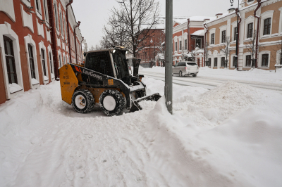 Суяргулов поручил проверить коммунальщиков и&nbsp;УК&nbsp;из-за жалоб на&nbsp;уборку снега