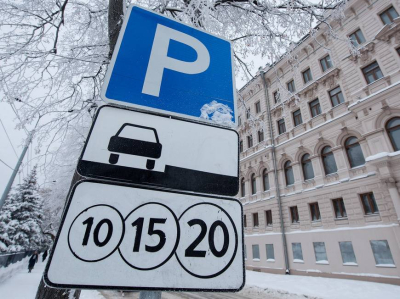 На улице Большая Крыловка в Казани появилось 81 новое парковочное место