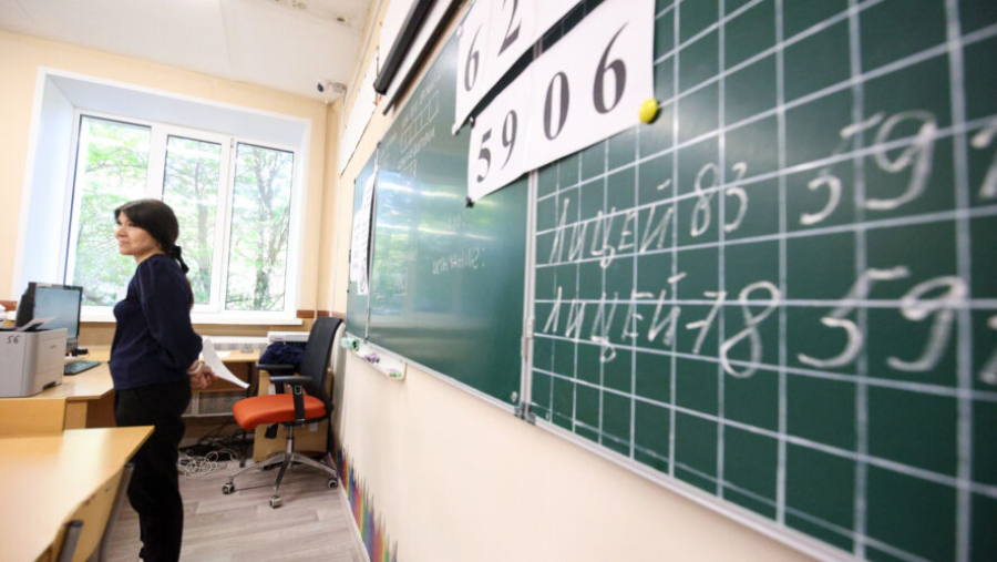 Минпросвещения: большинство девятиклассников в России выбирают колледжи после школы 24/03/2026 &ndash; Новости