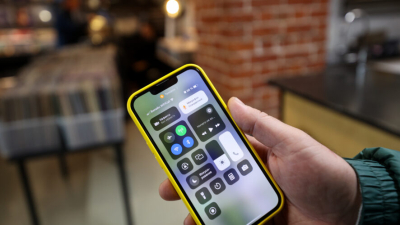 Угрожают расправой: украинские спецслужбы пытаются сорвать работу РКН, нападая на сотрудников 24/04/2026 &ndash; Новости