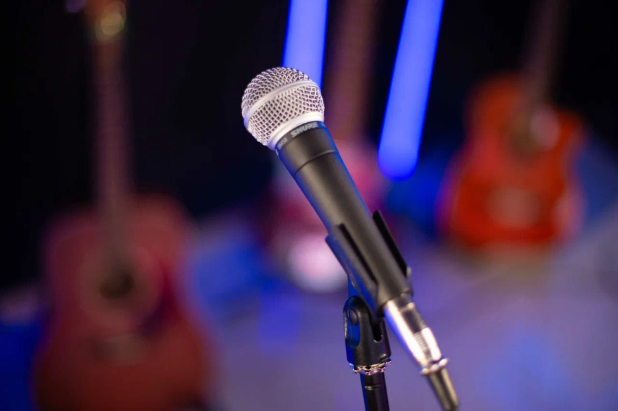 В эфире Первого канала спели о пользе отключения интернета